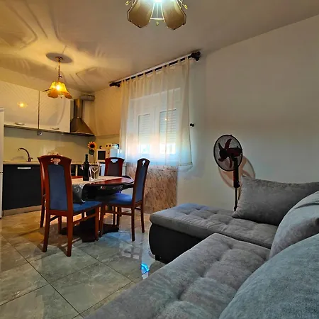 Apartmán Mit Balkon Und Aussicht Auf Bucht