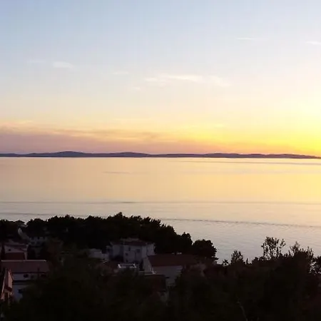 Mit Balkon Und Aussicht Auf Bucht Apartmán