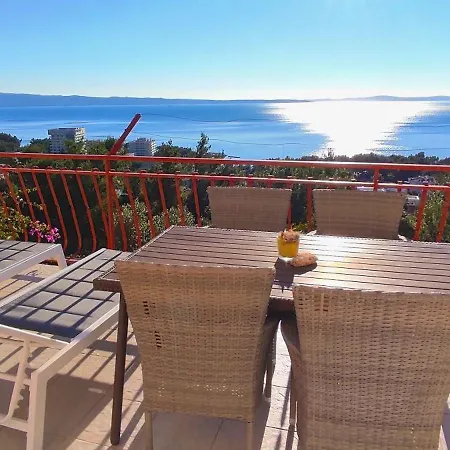 Mit Balkon Und Aussicht Auf Bucht Apartmán Podstrana