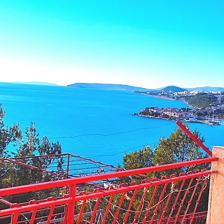 Apartamento Mit Balkon Und Aussicht Auf Bucht Podstrana